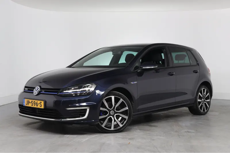 Volkswagen Golf (2016)
