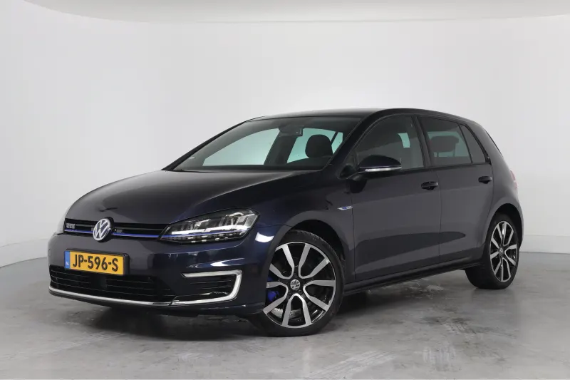 Volkswagen Golf (2016)