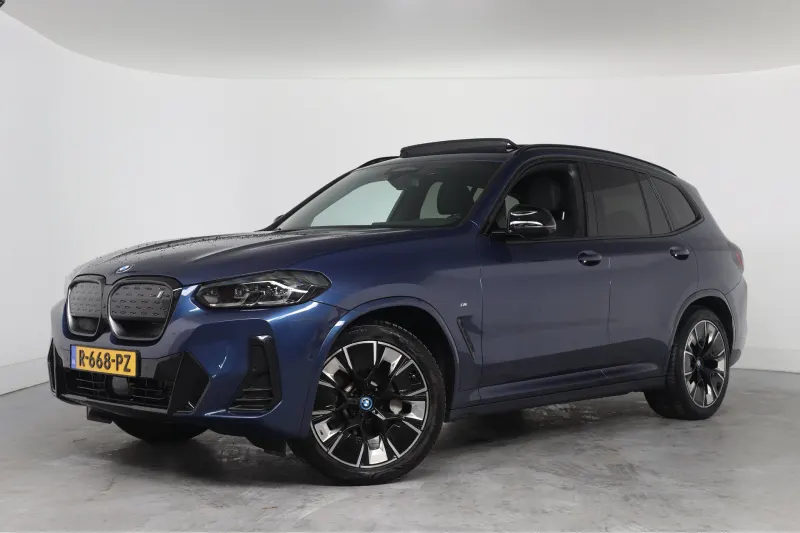 BMW iX3 (2022)