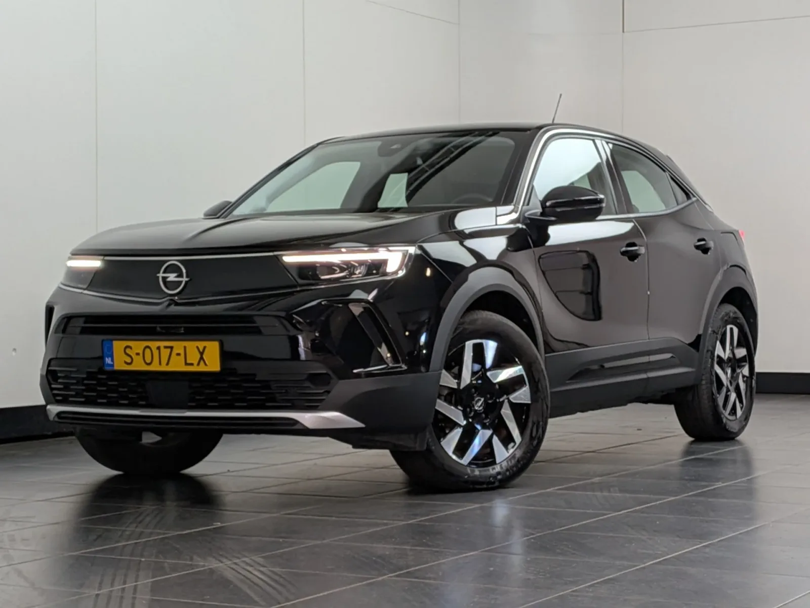 Opel Mokka (2023) — foto 1