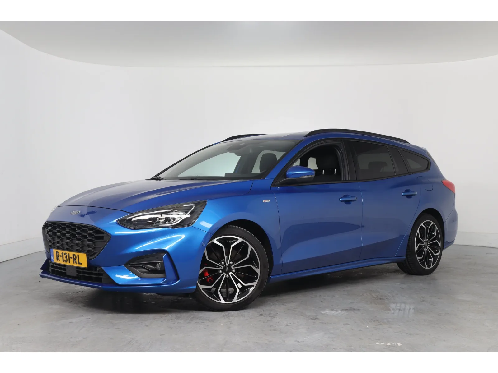 Ford Focus (2021) — foto 1