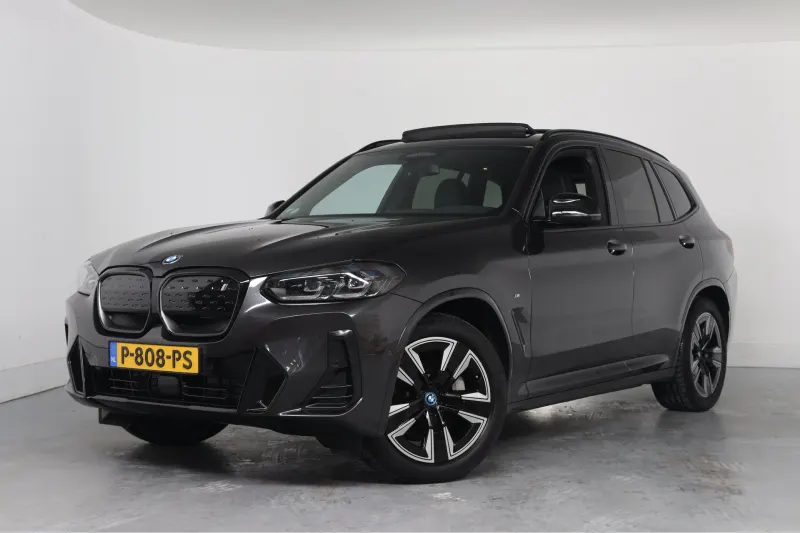BMW iX3 (2022)