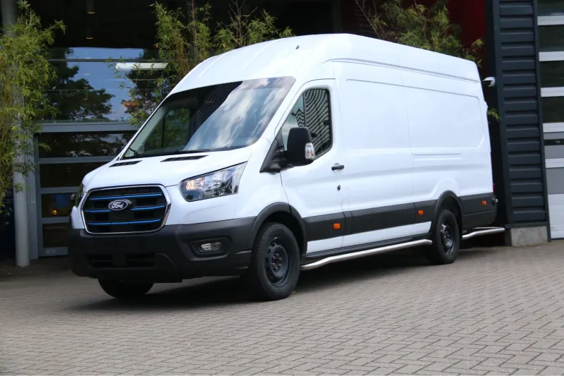 Ford E-Transit (2025)