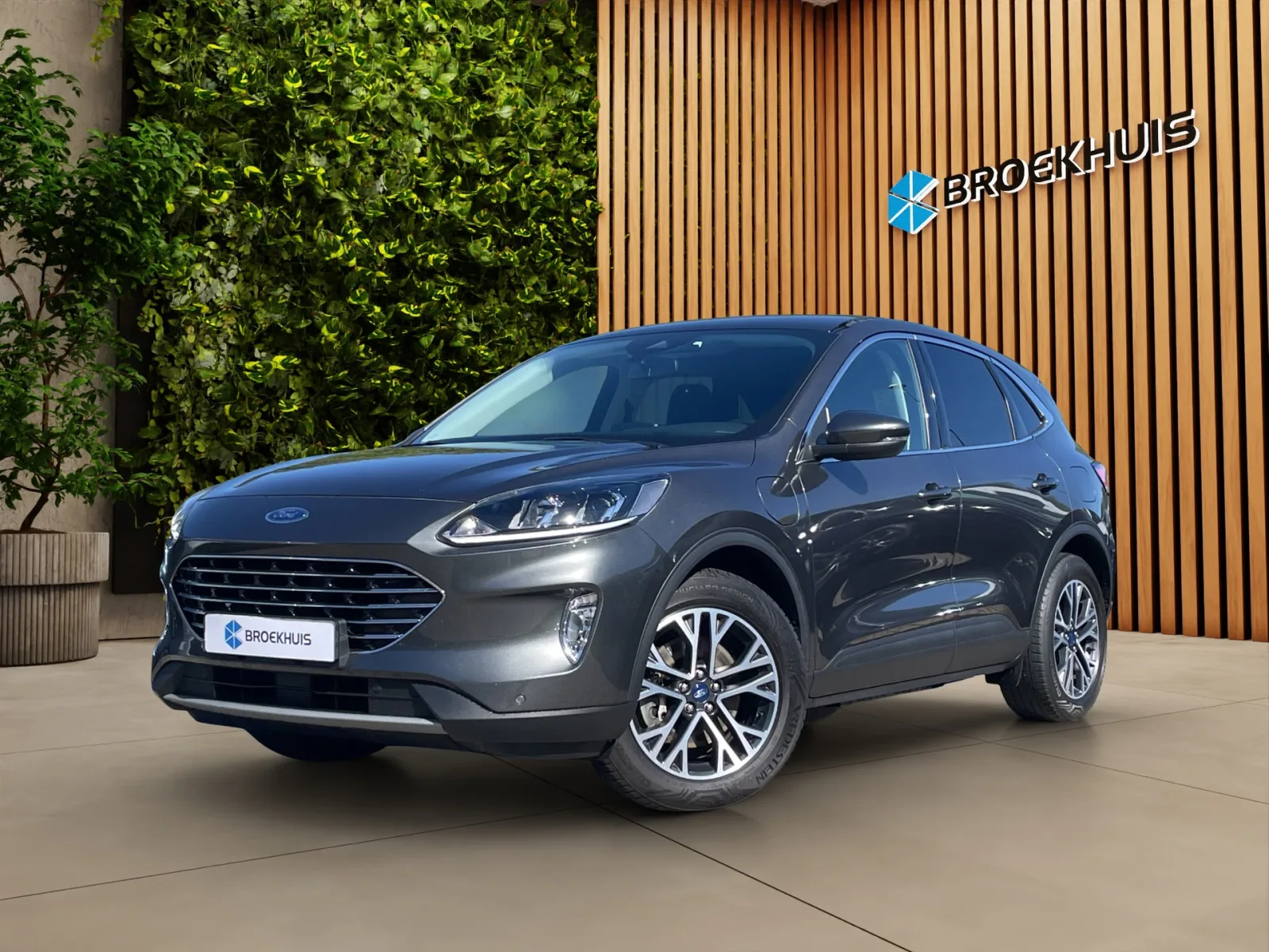 Ford Kuga (2020) — foto 1