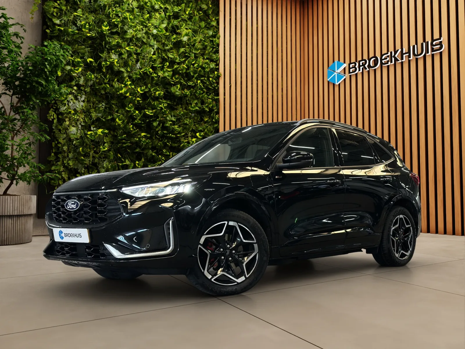 Ford Kuga (2025) — foto 1