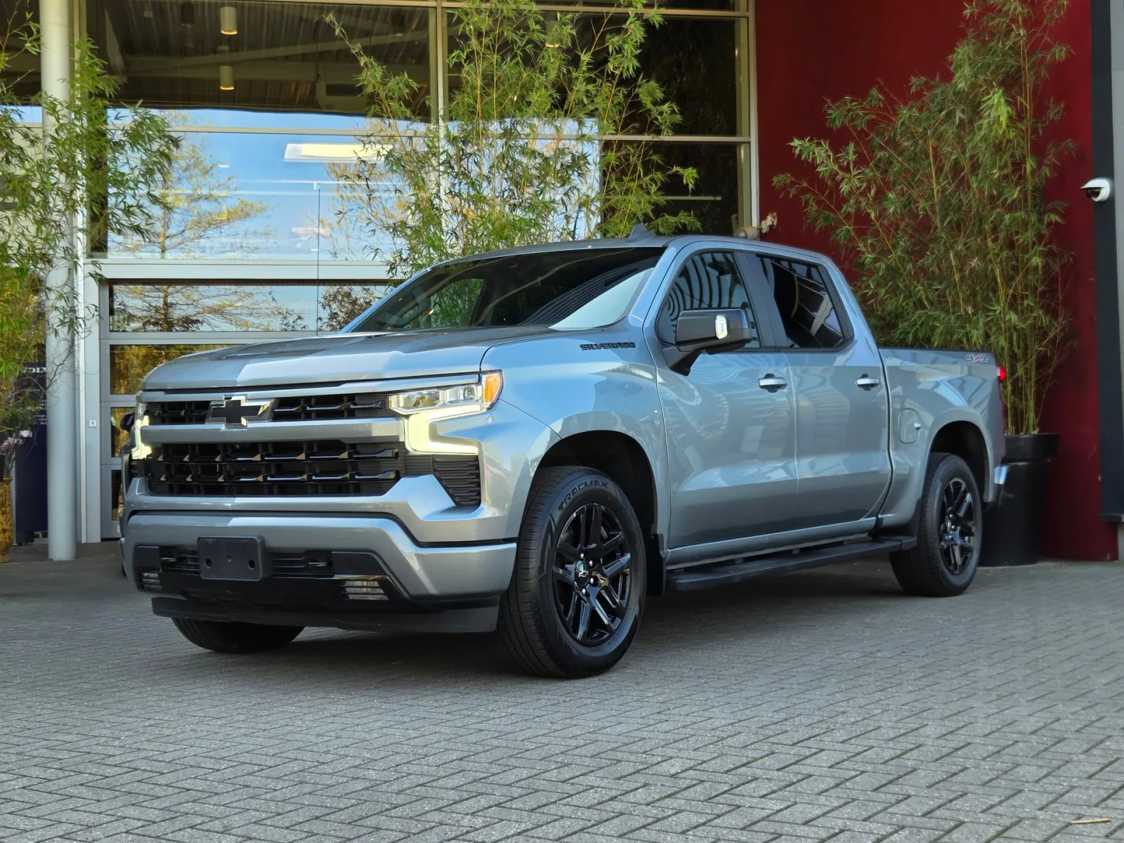 Chevrolet Silverado (2023) — foto 1