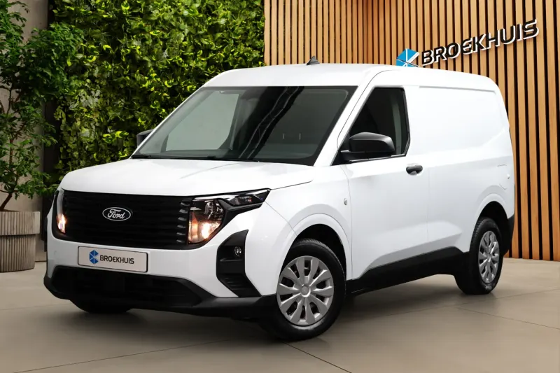 Ford Transit Courier (2024)