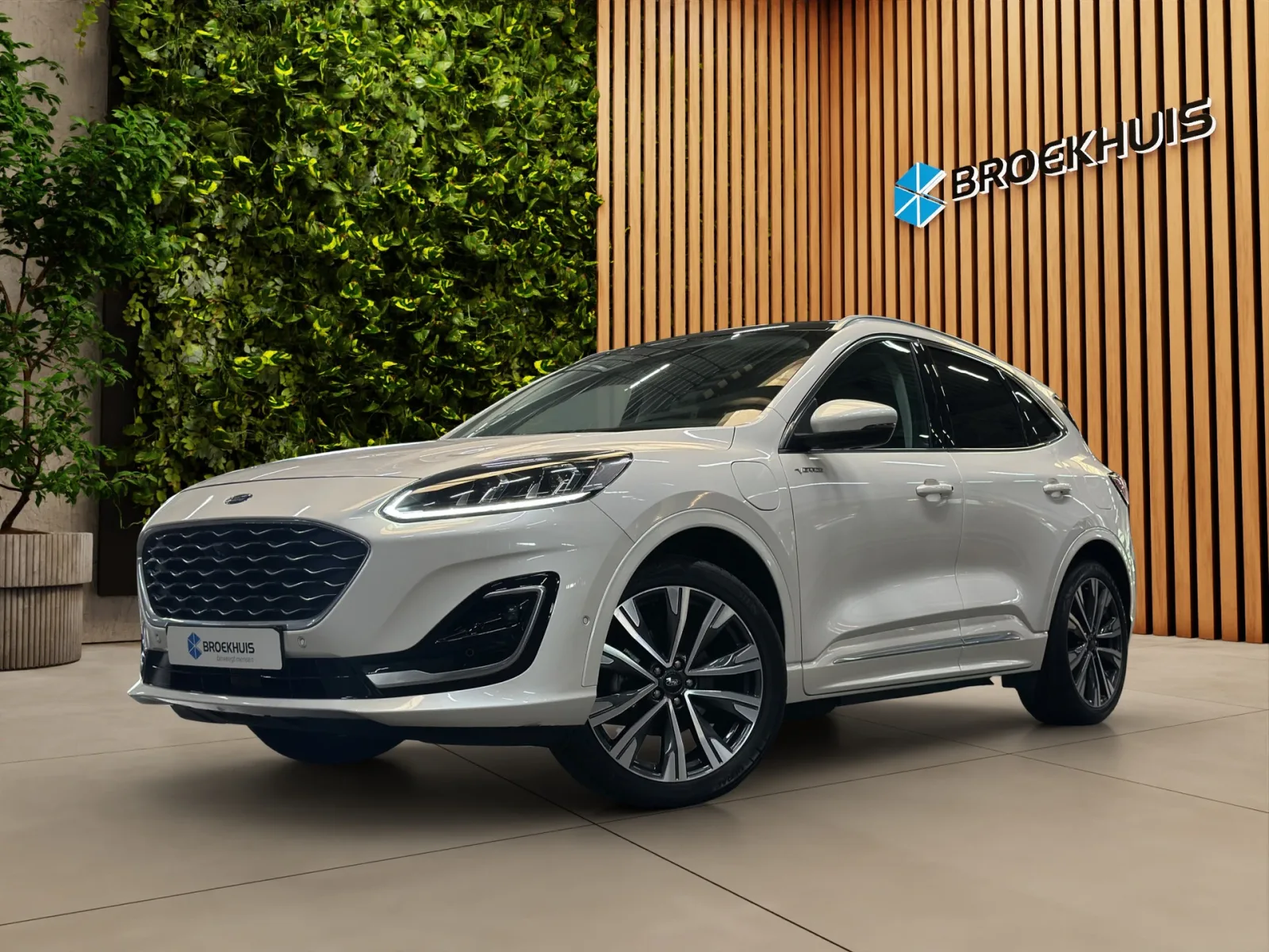 Ford Kuga (2021) — foto 1