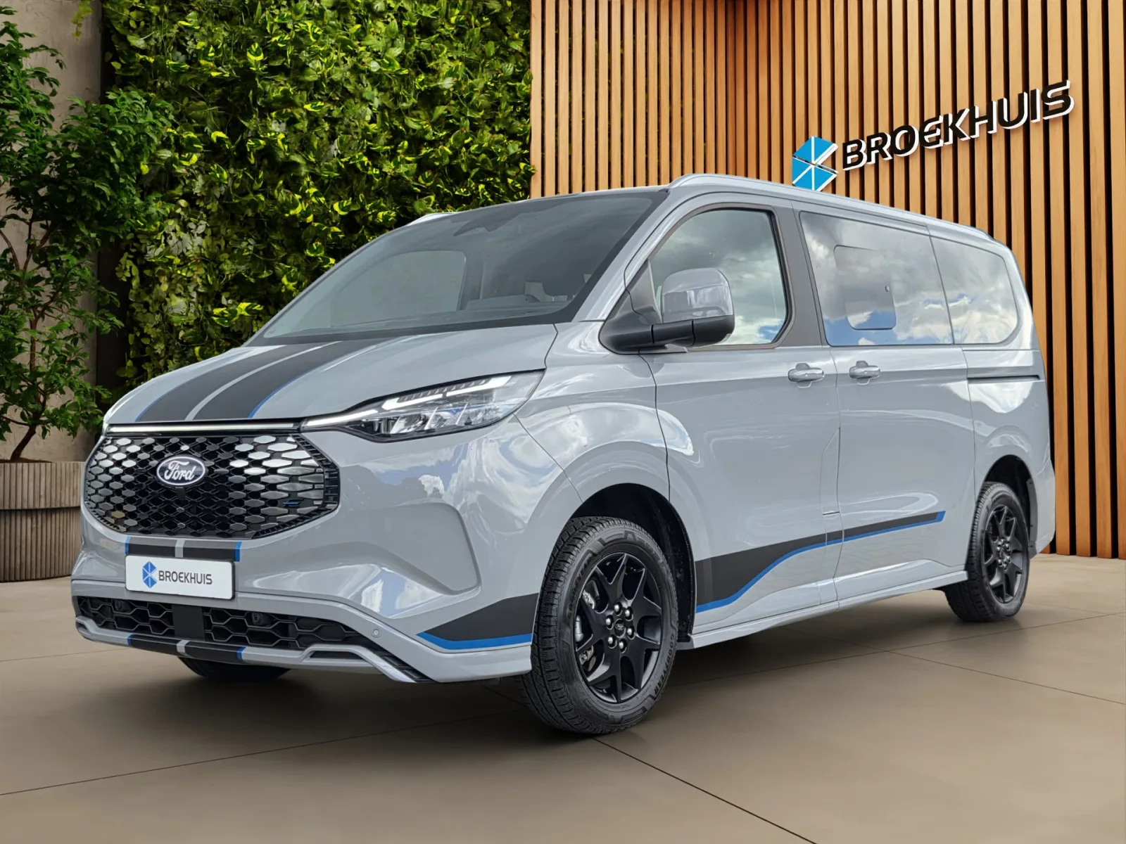 Ford Transit Custom (2025) — foto 1