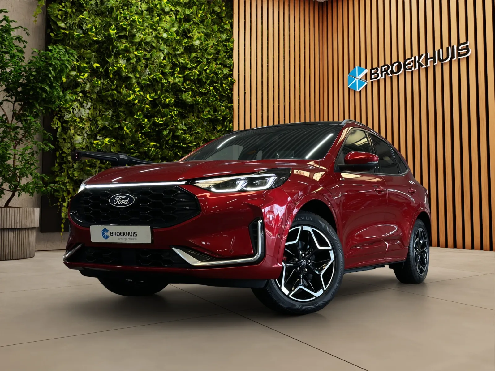 Ford Kuga (2024) — foto 1