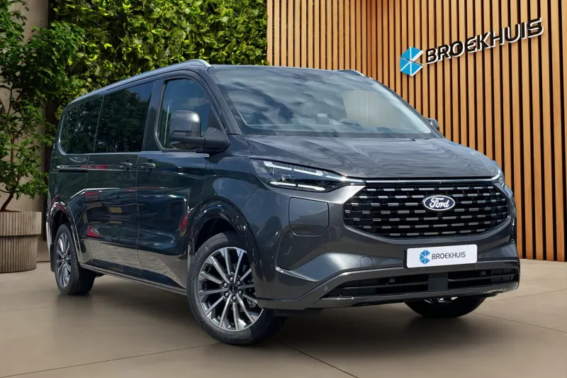 Ford Tourneo Custom (2026)