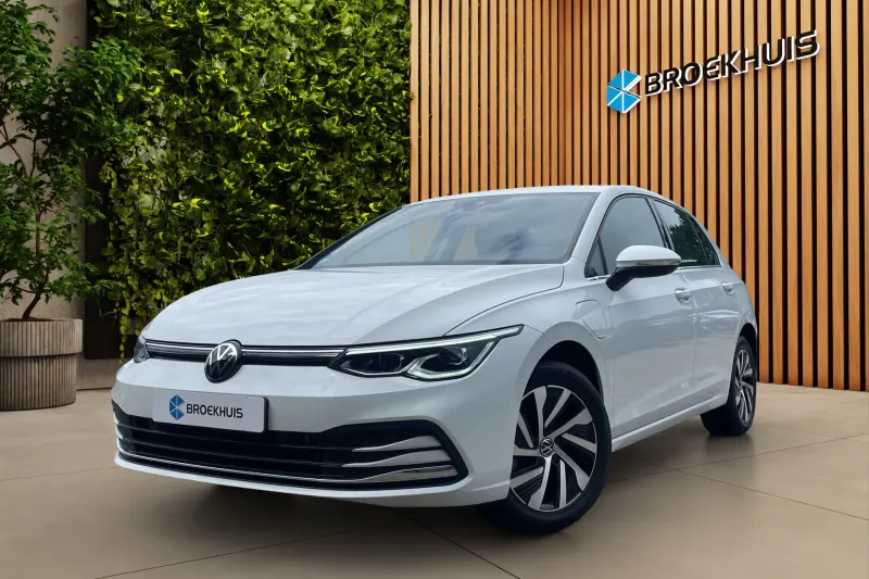 Volkswagen Golf (2021)