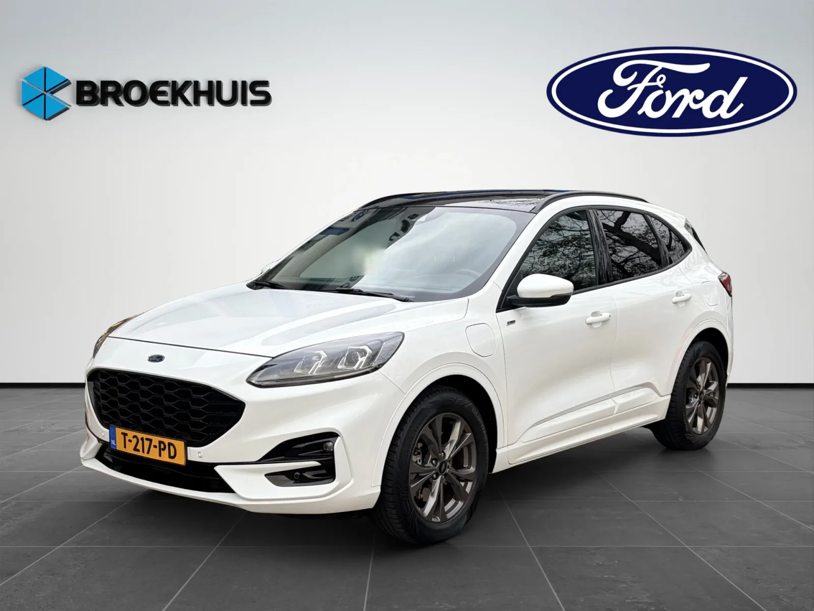 Ford Kuga (2021) — foto 1