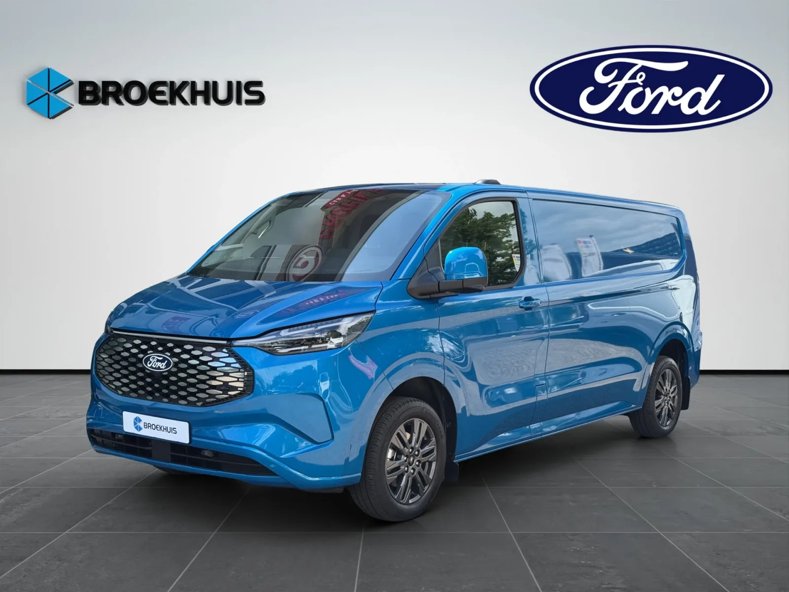 Ford E-Transit Cust (2025) — foto 1