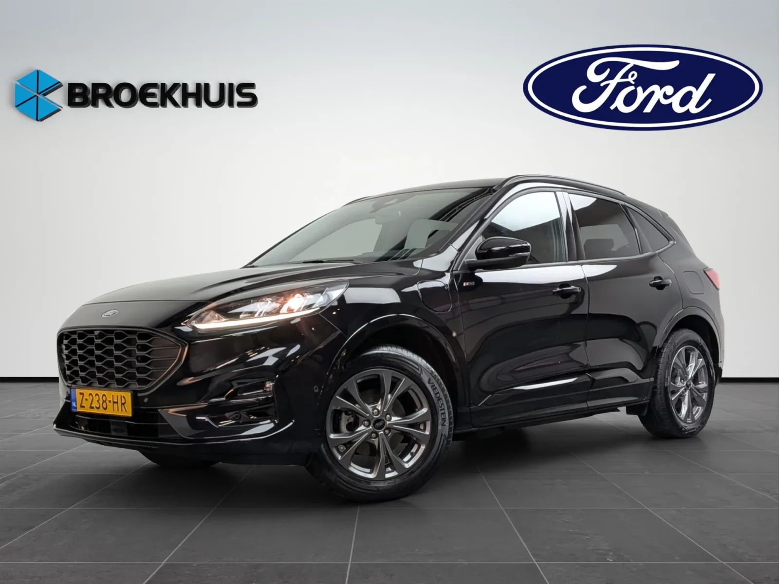 Ford Kuga (2024) — foto 1