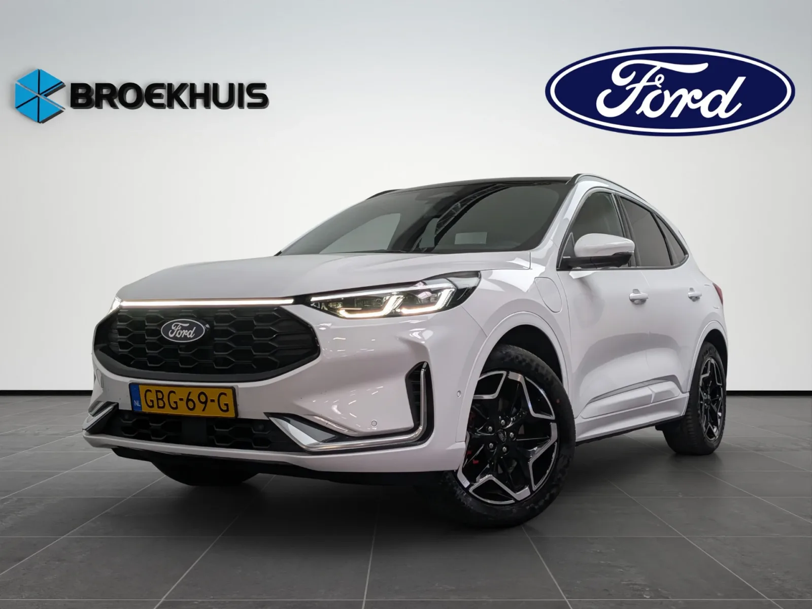 Ford Kuga (2024) — foto 1