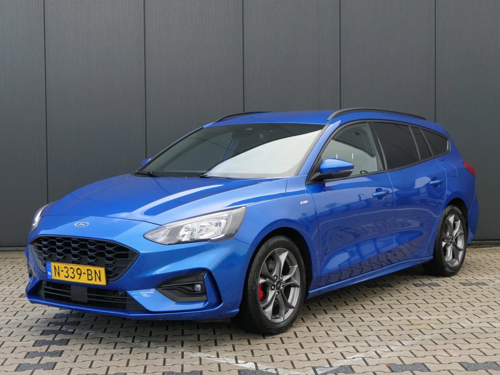 Ford Focus (2021) — foto 1