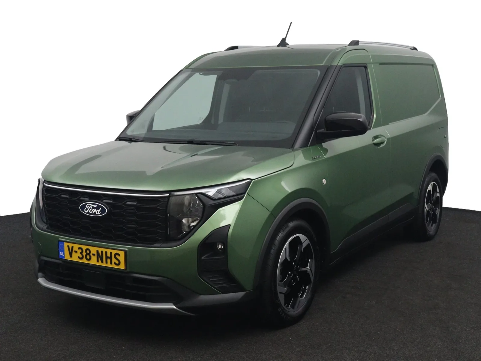 Ford Transit Courier (2024) — foto 1