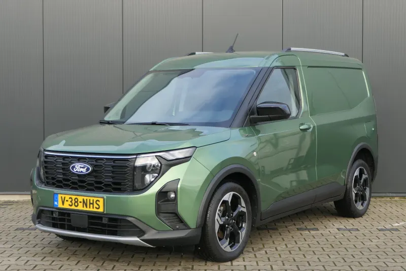 Ford Transit Courier (2024)