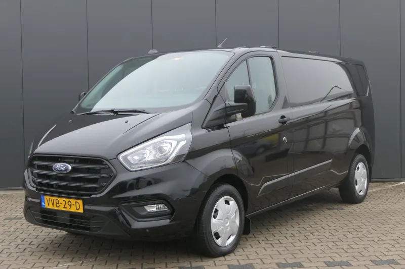 Ford Transit Custom (2023)