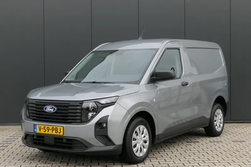 Ford Transit Courier (2024)