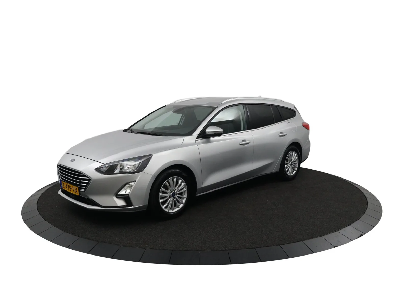 Ford Focus (2021) — foto 1