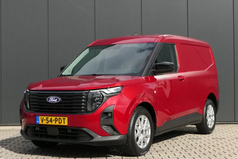 Ford Transit Courier (2024)