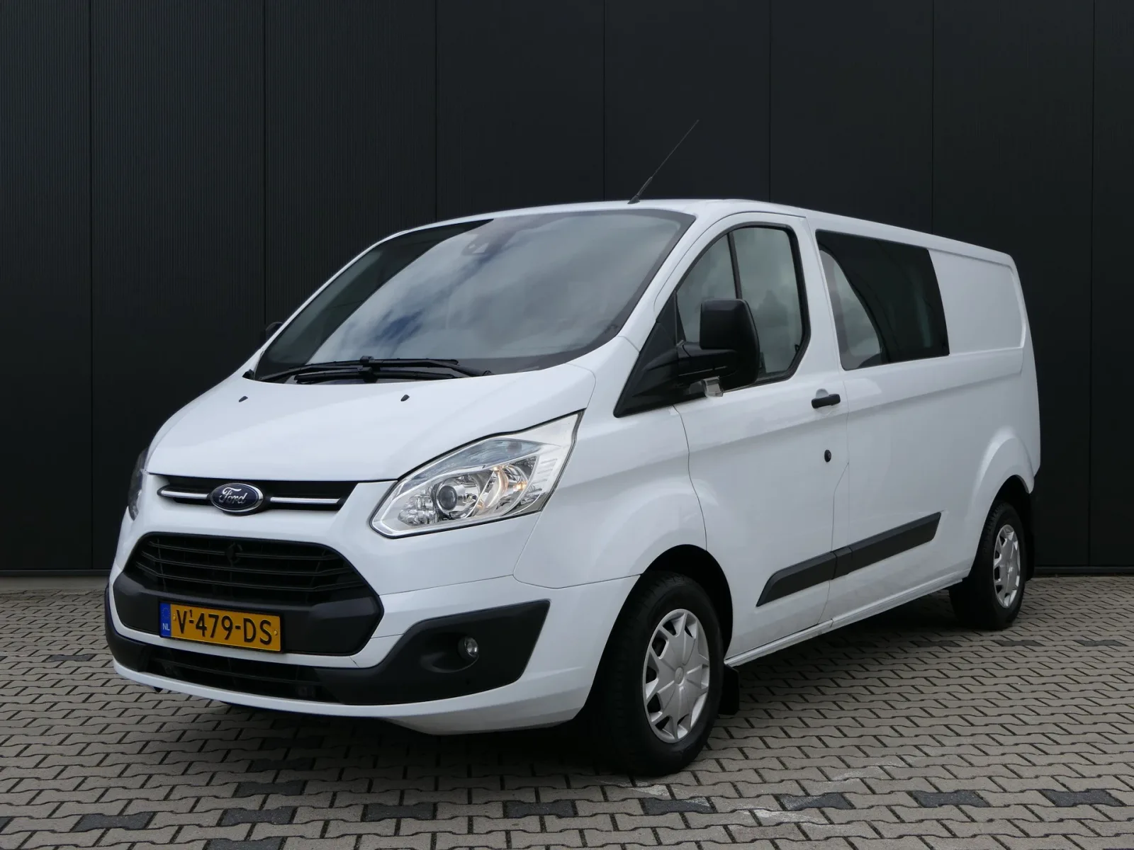 Ford Transit Custom (2017) — foto 1