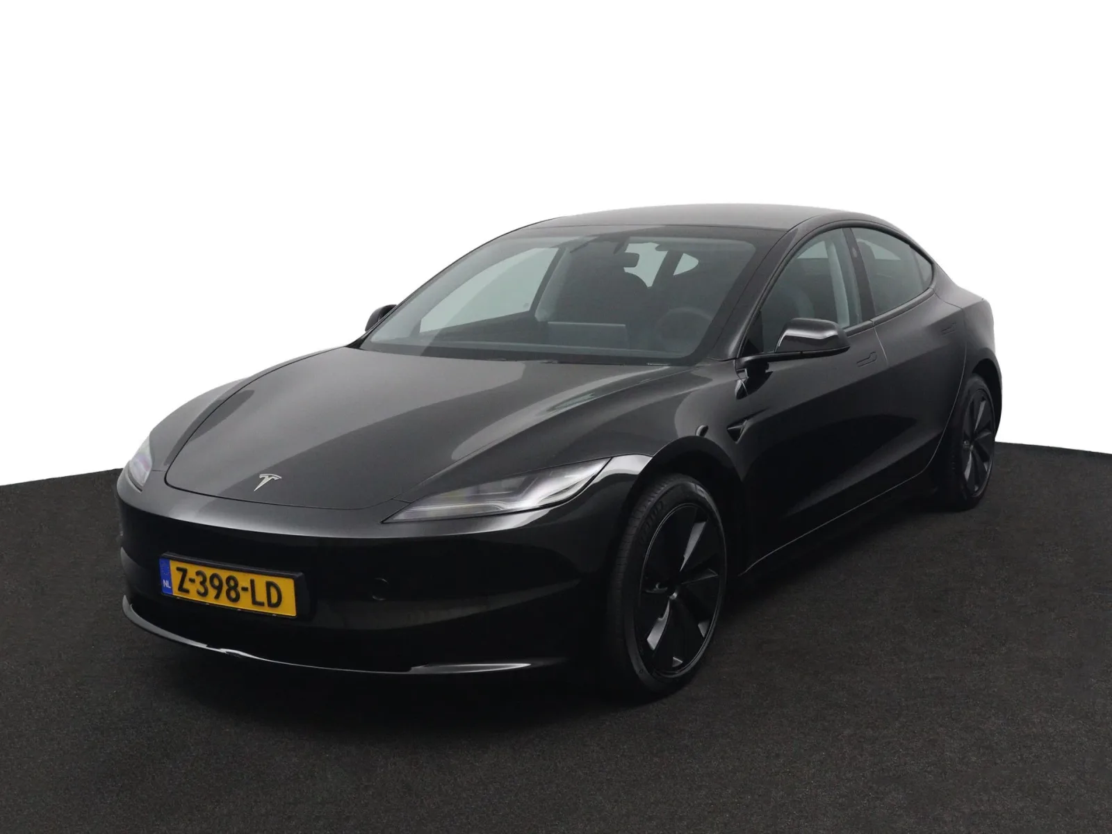 Tesla Model 3 (2024) — foto 1