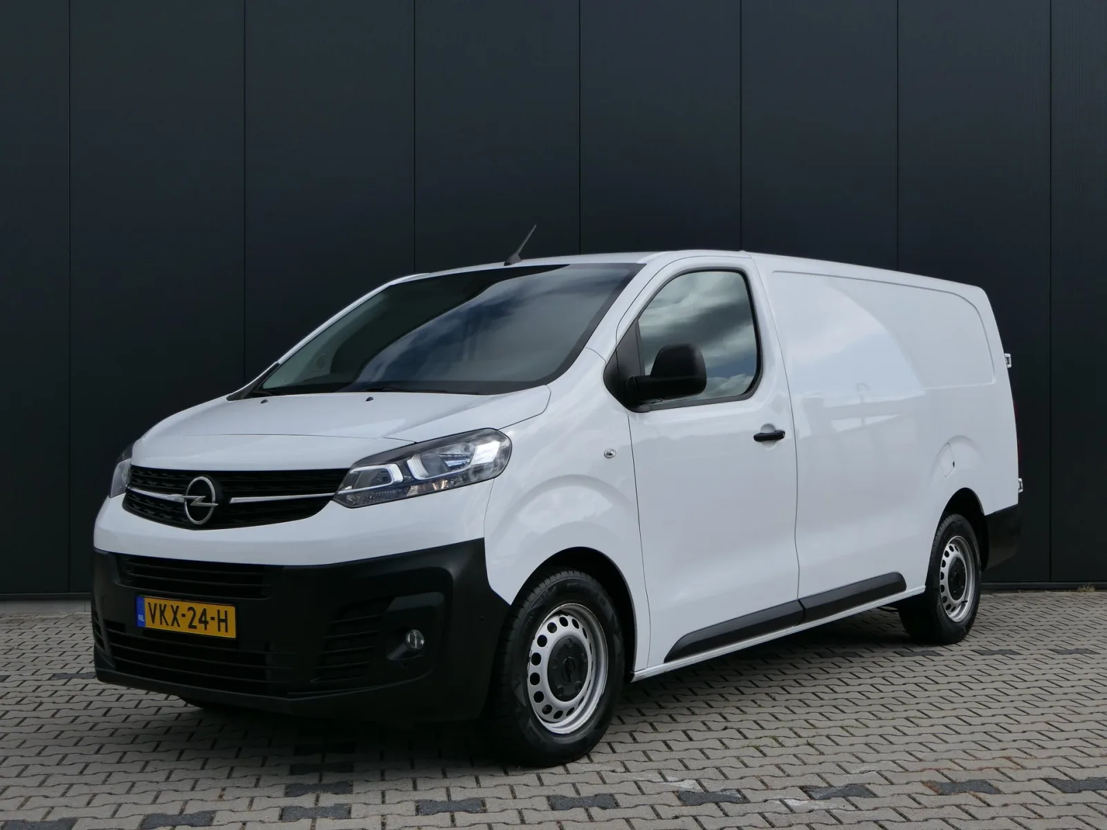 Opel Vivaro (2021) — foto 1