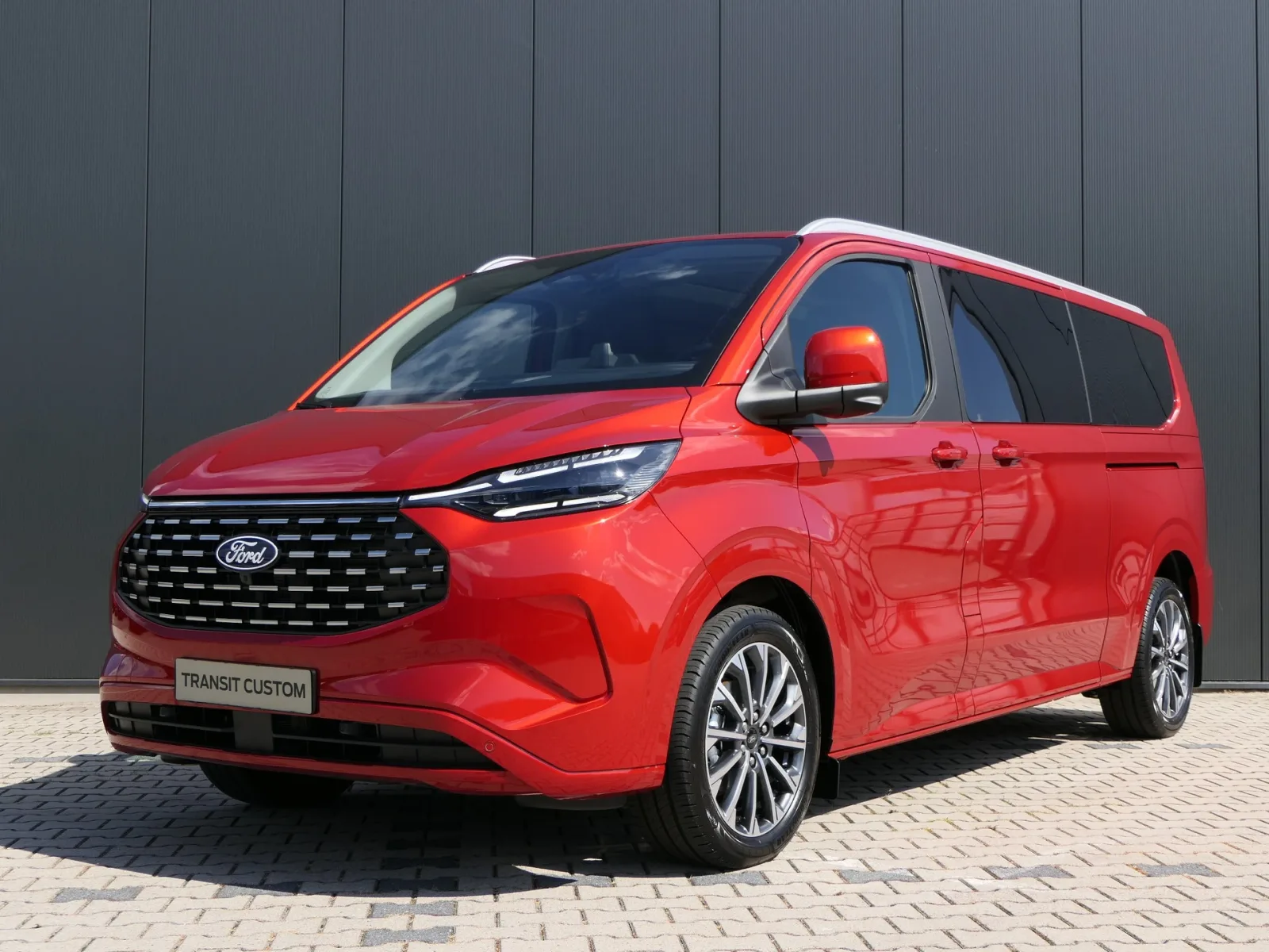Ford Transit Custom (2026) — foto 1