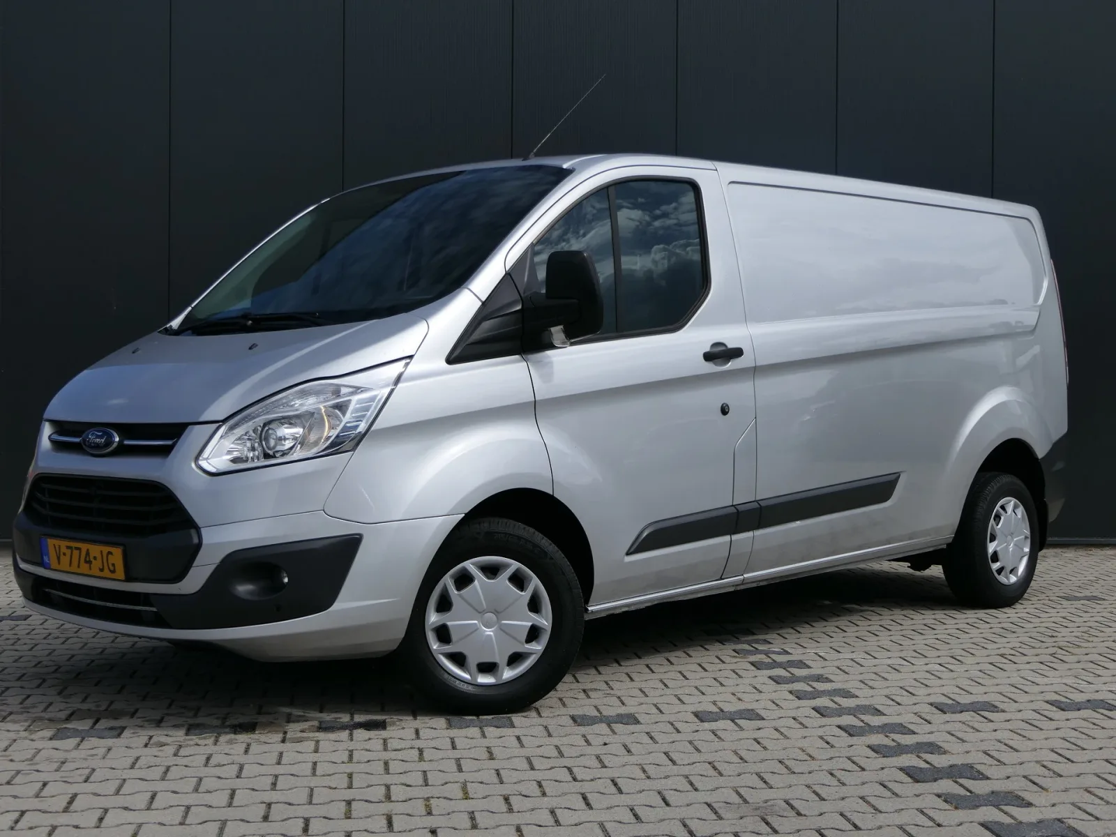 Ford Transit Custom (2017) — foto 1