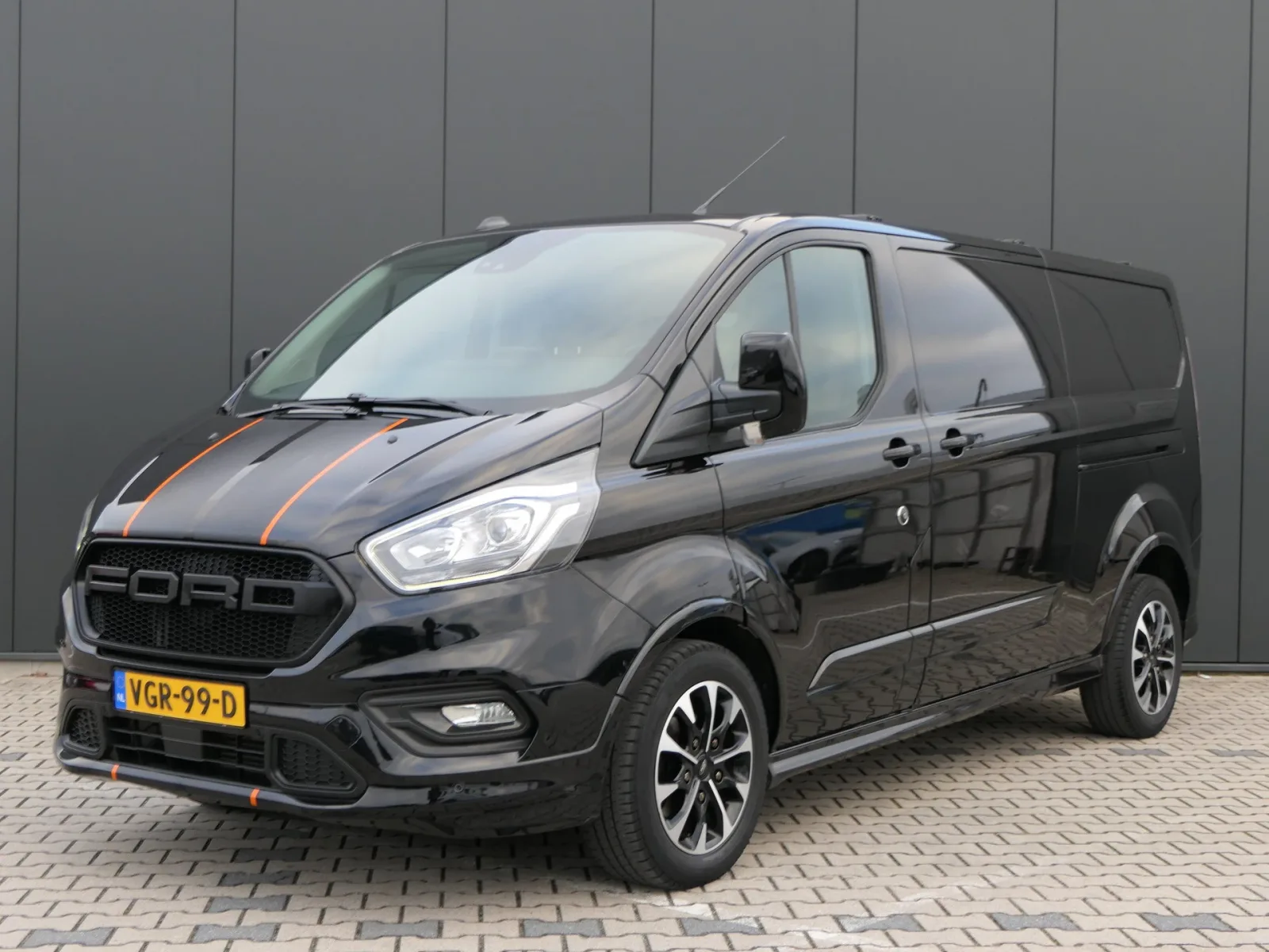 Ford Transit Custom (2020) — foto 1