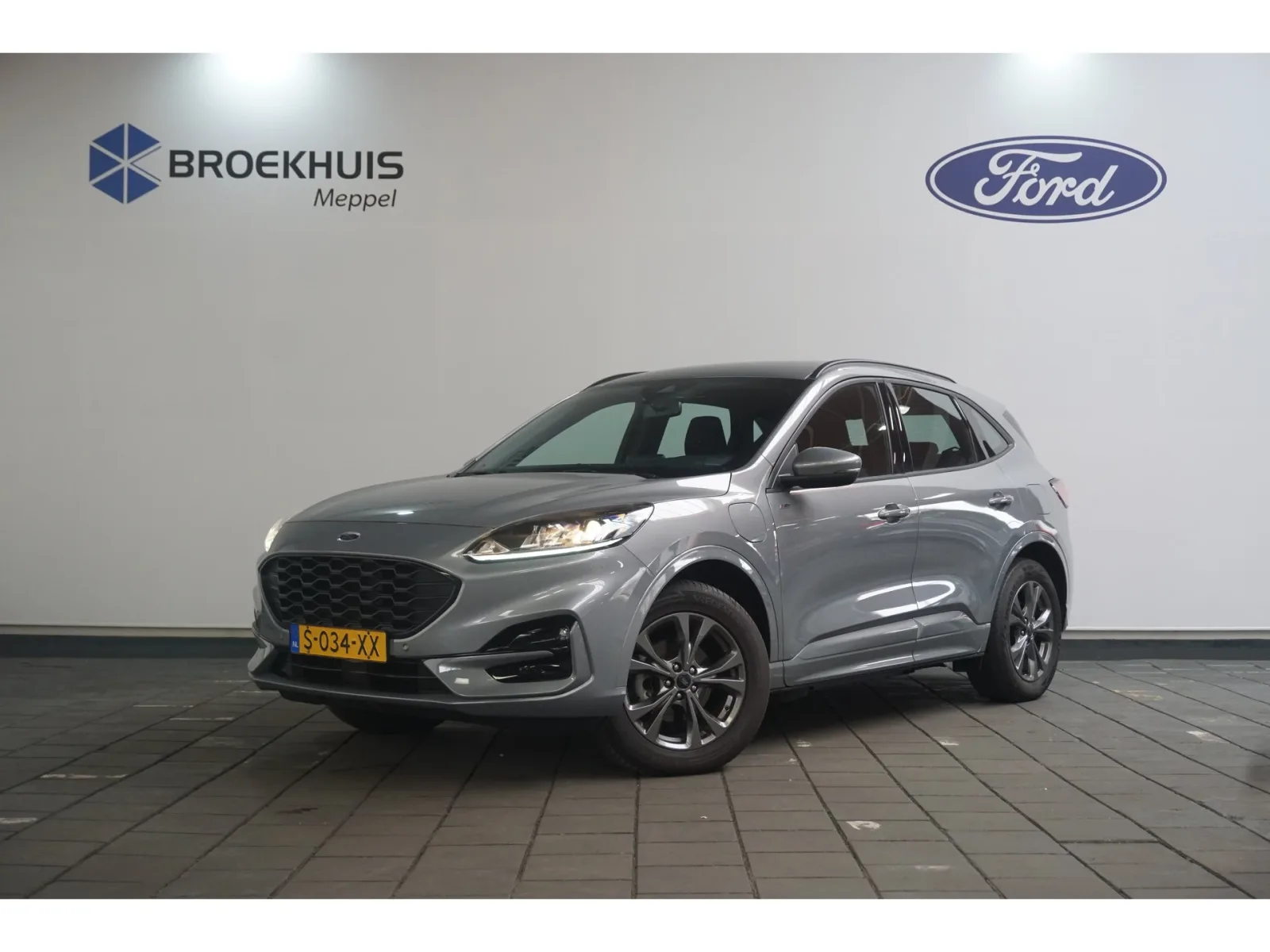 Ford Kuga (2023) — foto 1