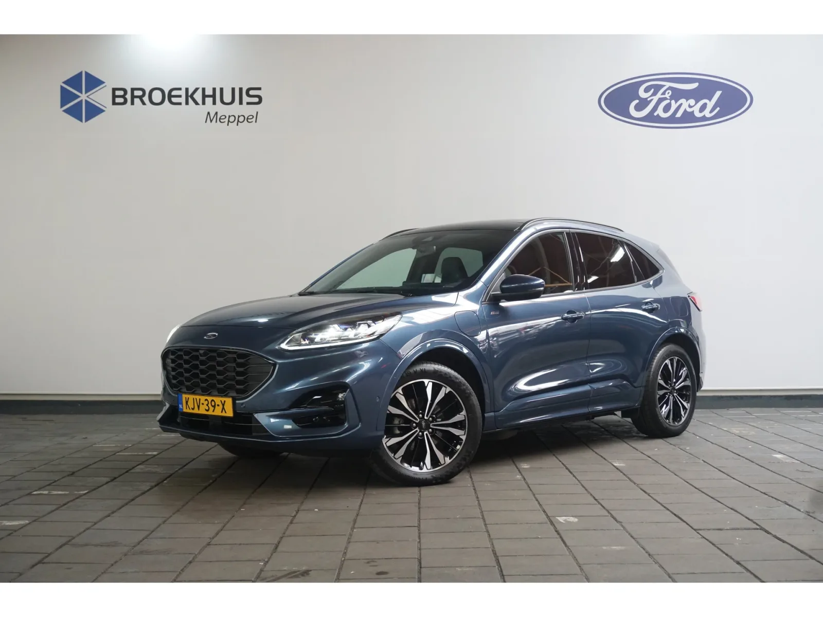 Ford Kuga (2024) — foto 1
