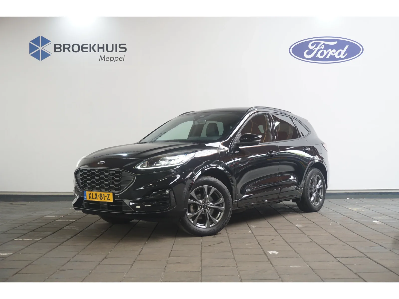 Ford Kuga (2023) — foto 1
