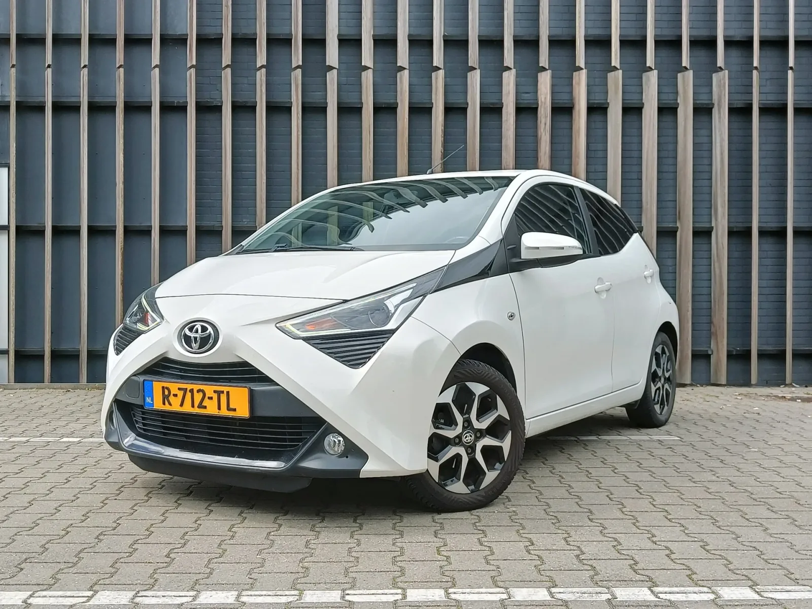 Toyota Aygo (2021) — foto 1