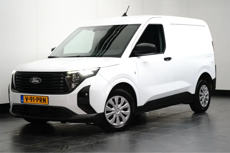 Ford Transit Courier (2024)