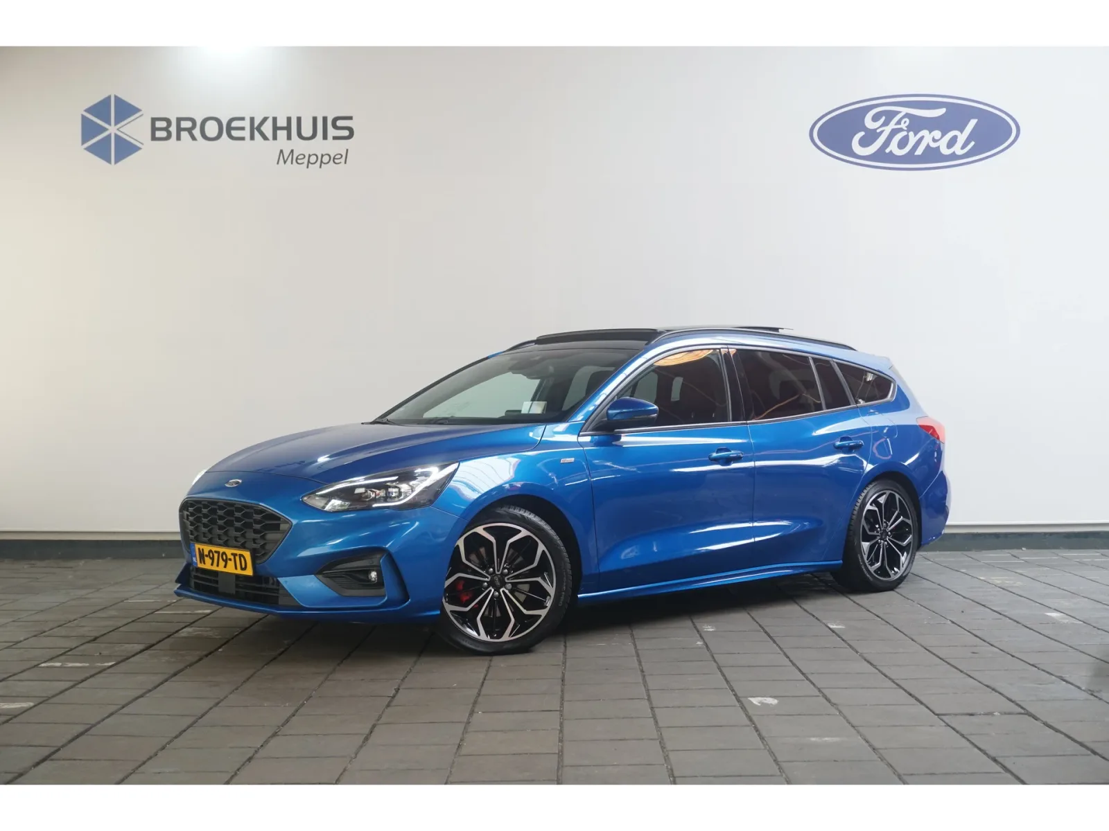 Ford Focus (2022) — foto 1