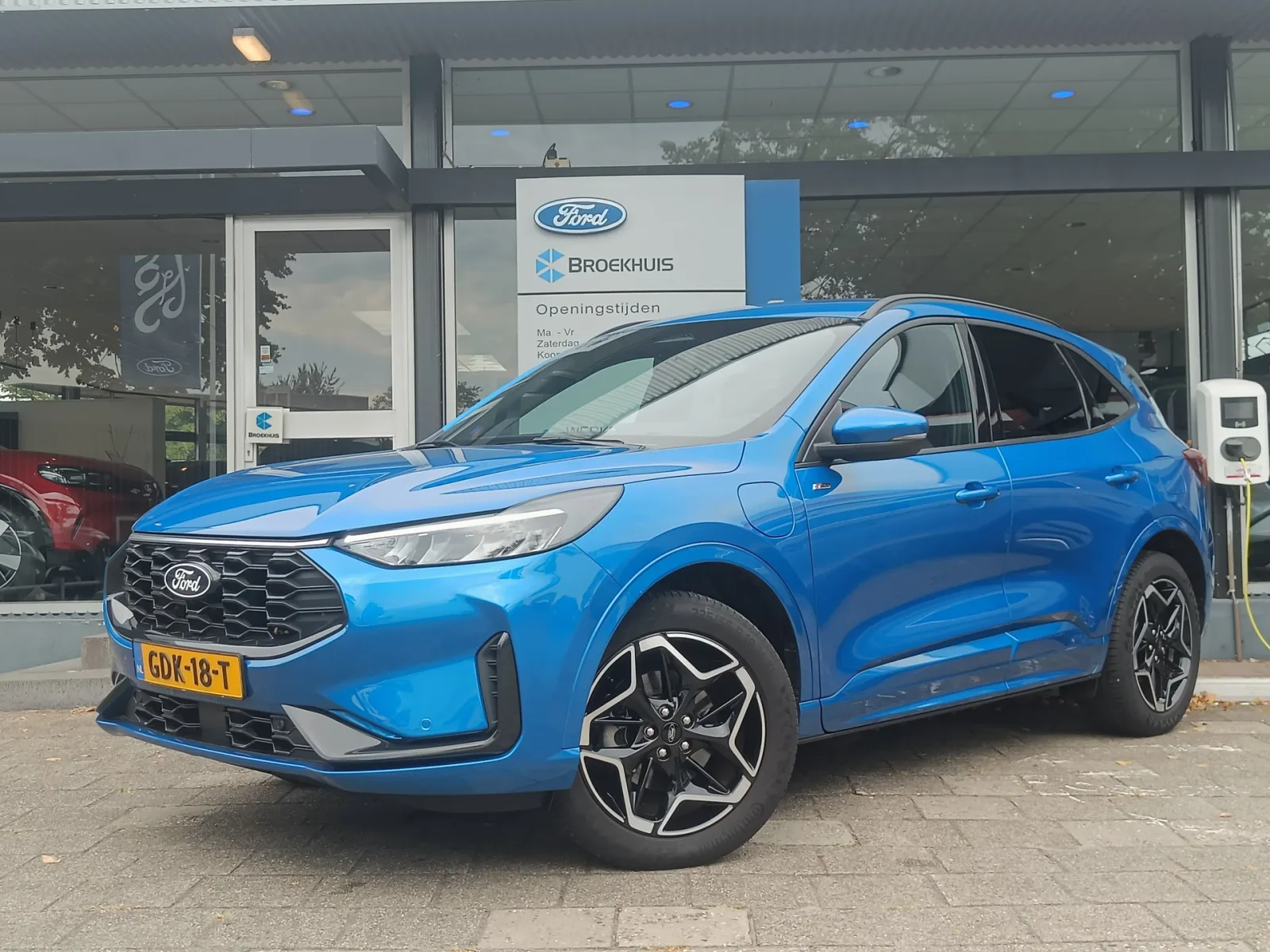 Ford Kuga (2024) — foto 1