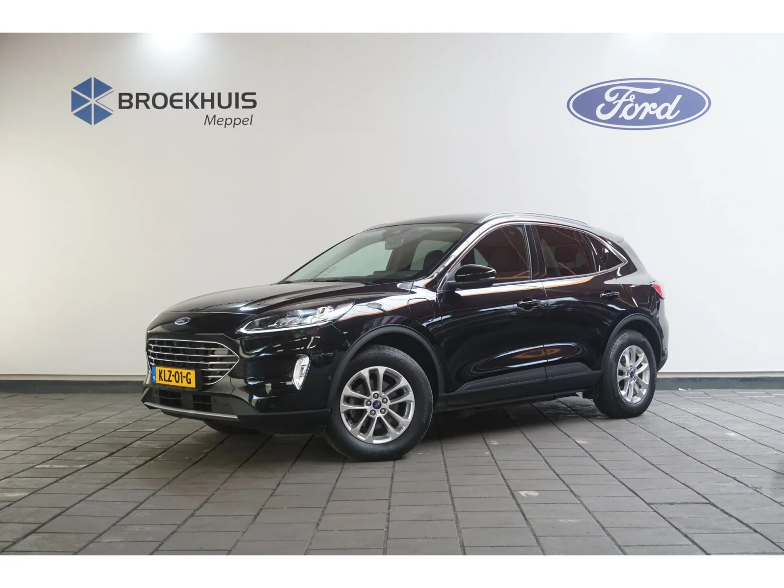 Ford Kuga (2023) — foto 1