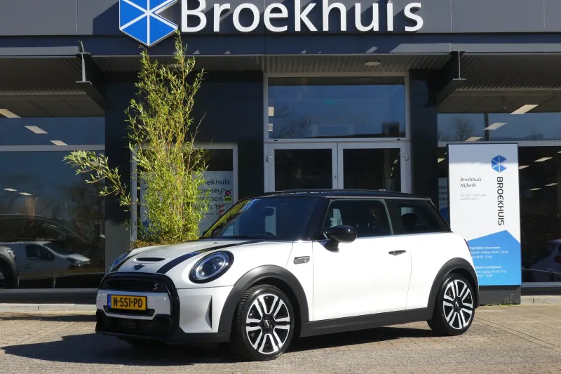 MINI Mini (2021)