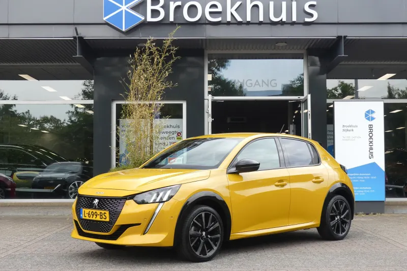 Peugeot 208 (2021)