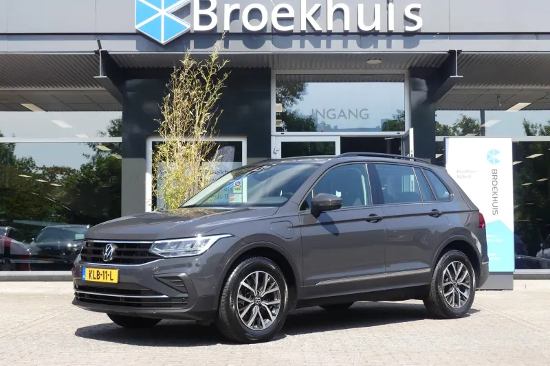 Volkswagen Tiguan (2022)