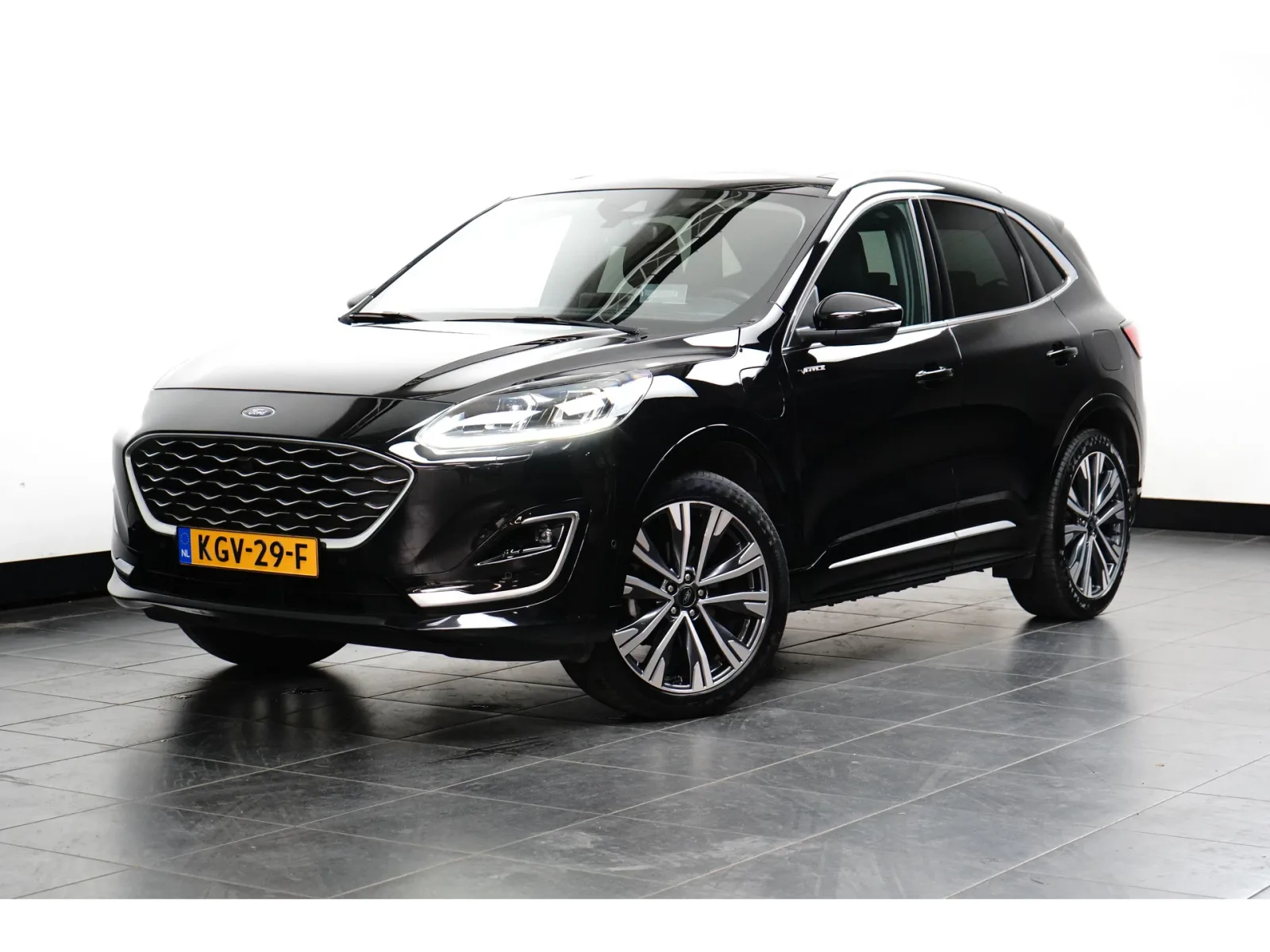 Ford Kuga (2023) — foto 1