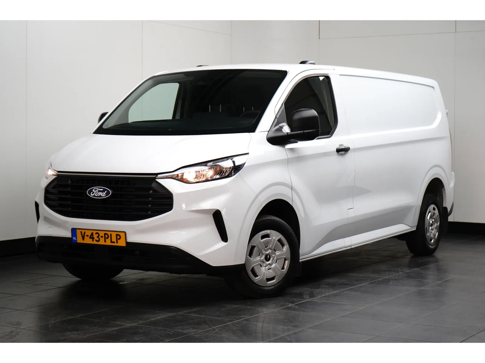 Ford Transit Custom (2024) — foto 1