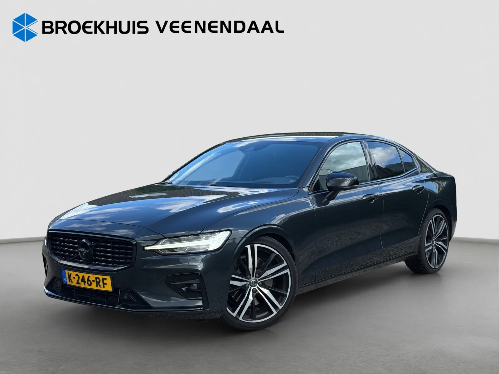 Volvo S60 (2019) — foto 1