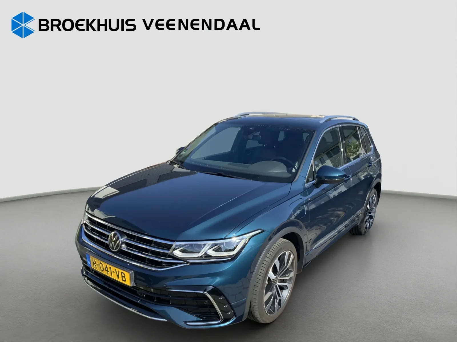 Volkswagen Tiguan (2022) — foto 1