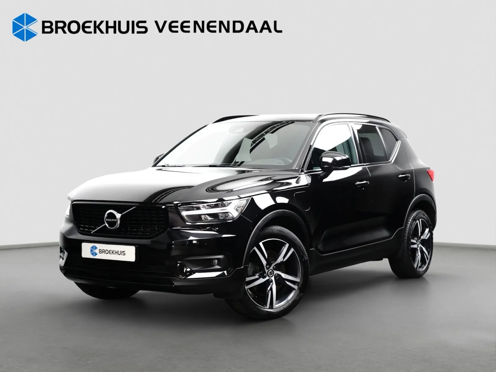 Volvo XC40 (2020) — foto 1