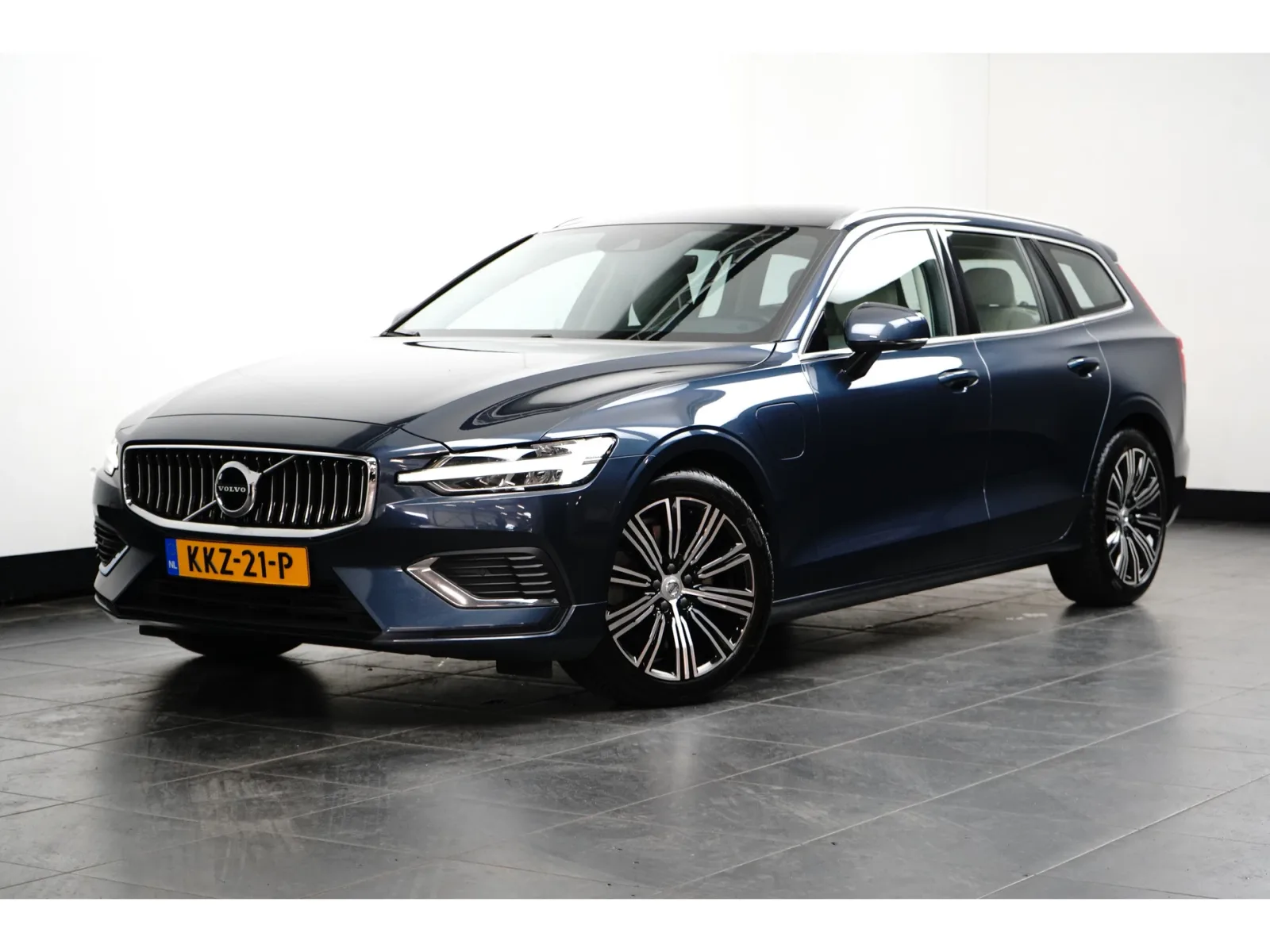 Volvo V60 (2021) — foto 1